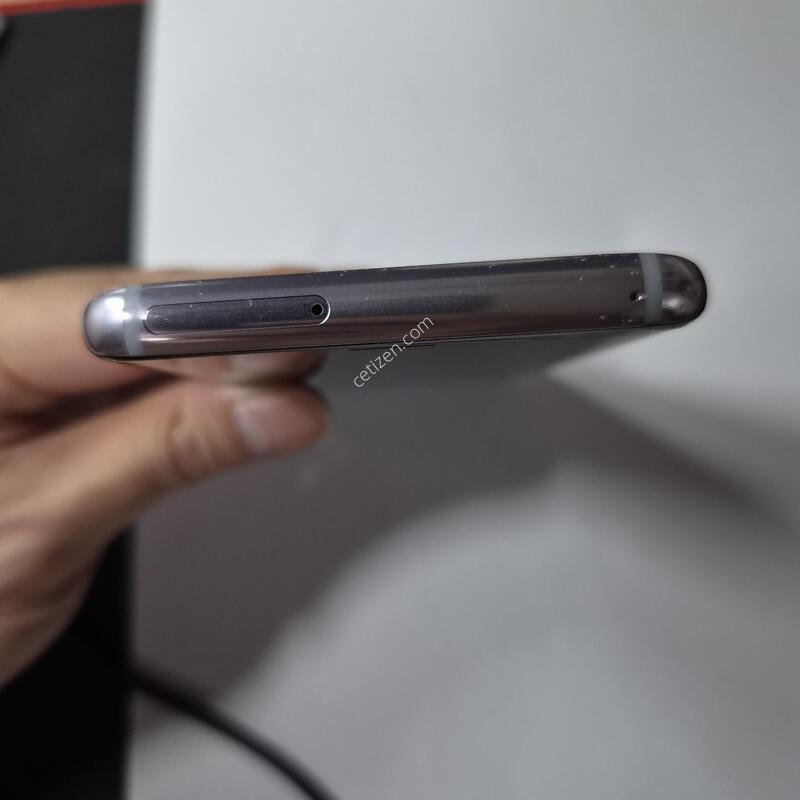 ������S8
