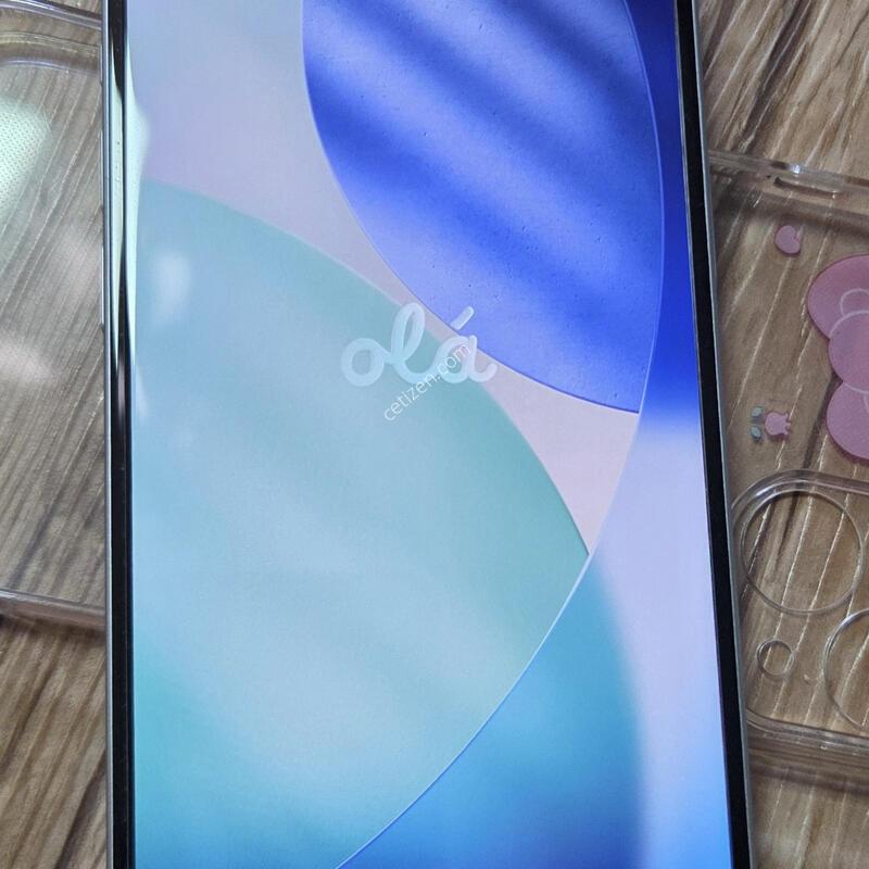 ������15 256GB