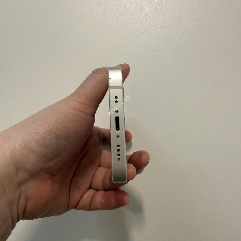 ������ 13 �̴� 256GB ȭ��Ʈ