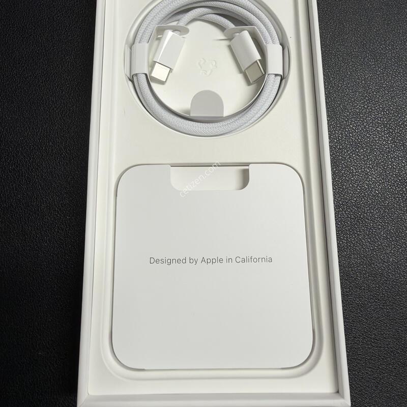 ������ 15 Pro Max / 256 GB / Black titanium / Ǯ��