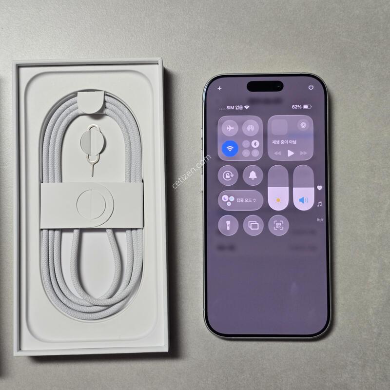 ������17 ȭ��Ʈ 512gb 92�� SS��