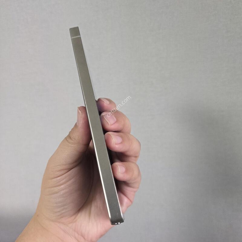 ������ S25��Ʈ�� ƼŸ�� ���� 512�Ⱑ SS�� �Ⱦƿ�~