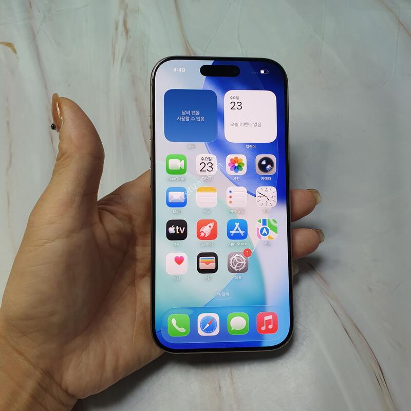 ������16���� ����ƮƼŸ�� 256G S�� �Ǹ��մϴ�