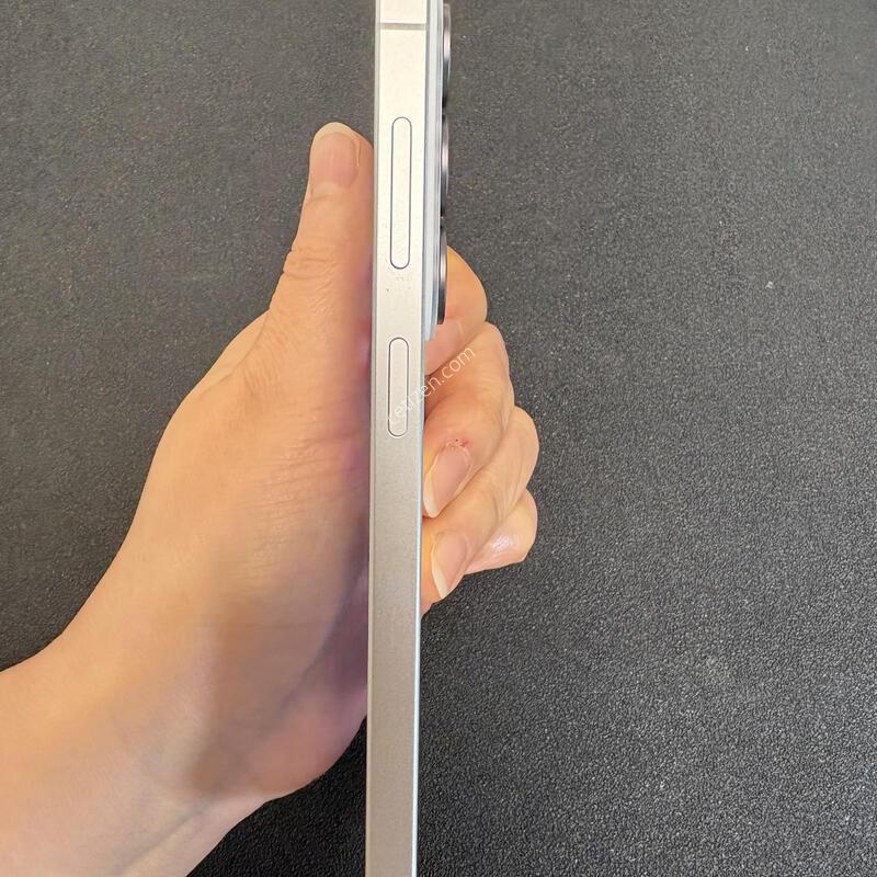 ������ S26 256G(ȭ��Ʈ) ��SS�� �Ǹ��մϴ�.