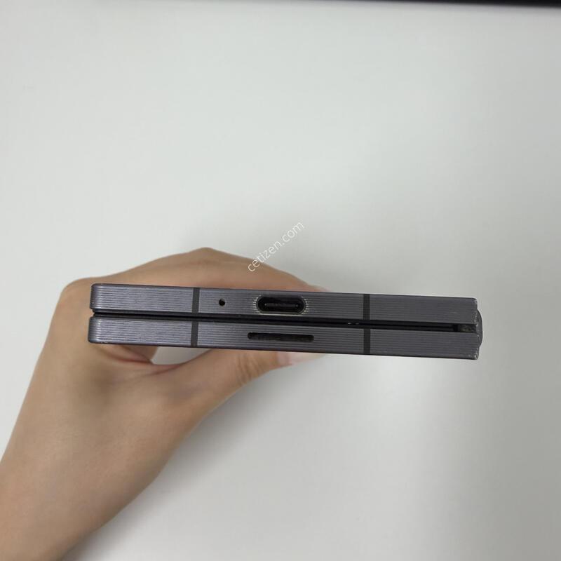 ������Z����SE ���� 512GB