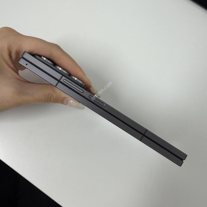 ������Z����SE ���� 512GB