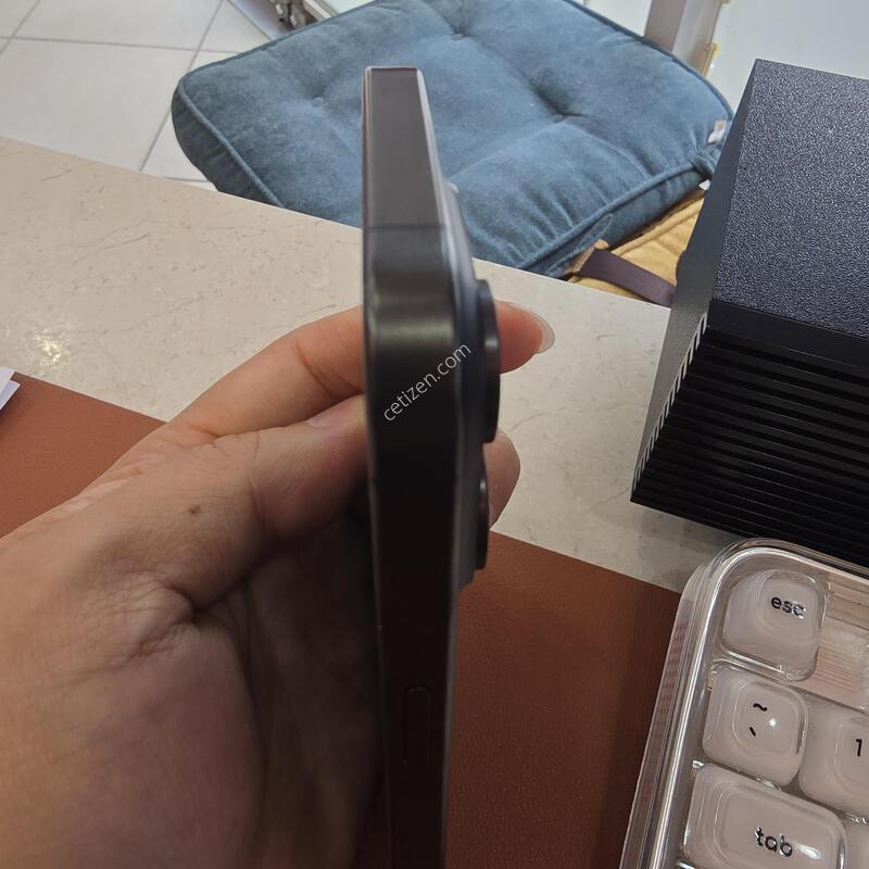 [[�޸�]] ������15Pro.256G / LGT / �������� ����� / 24.08 ��� / ���� / ��ǰ / ���͸� 89%!!