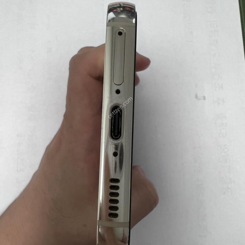 ������S23 SKT
