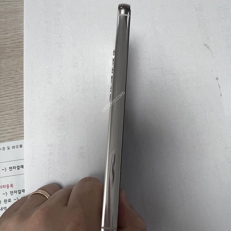 ������S23 SKT