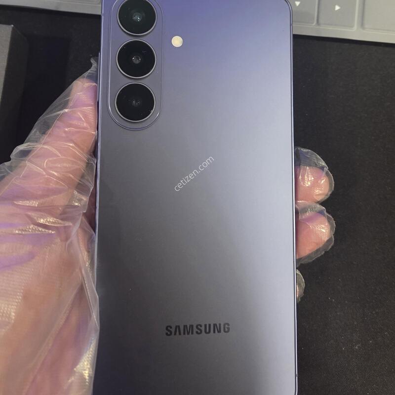 S26�÷��� �Ǹ��մϴ�. ���̿÷�����