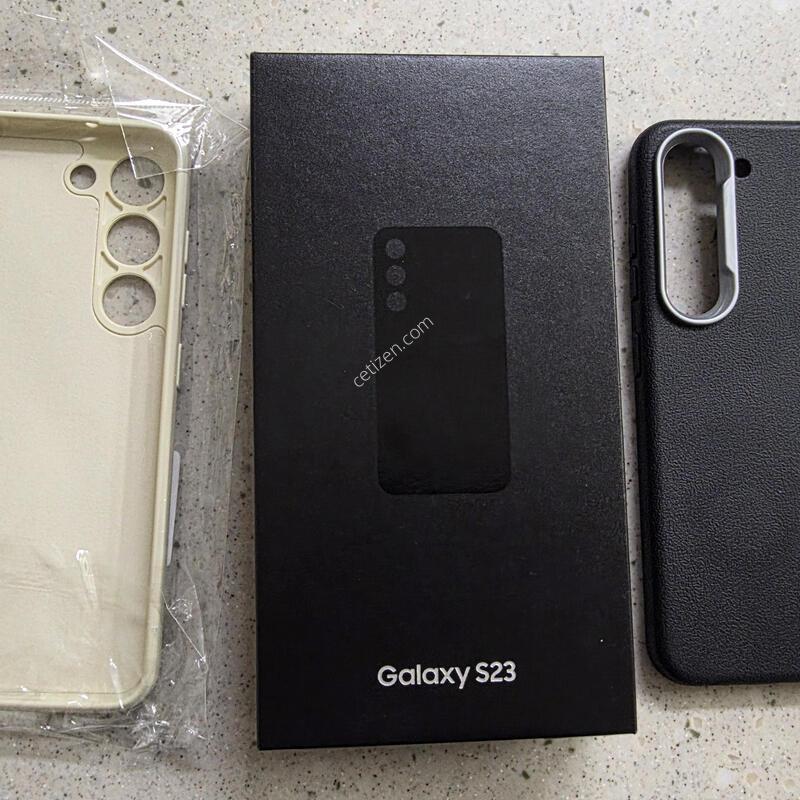 �Ｚ���� ������S23  256GB �������� �˴ϴ�.