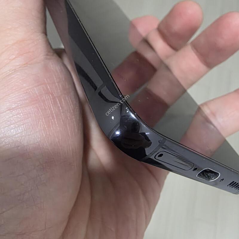 �Ｚ���� ������S23  256GB �������� �˴ϴ�.