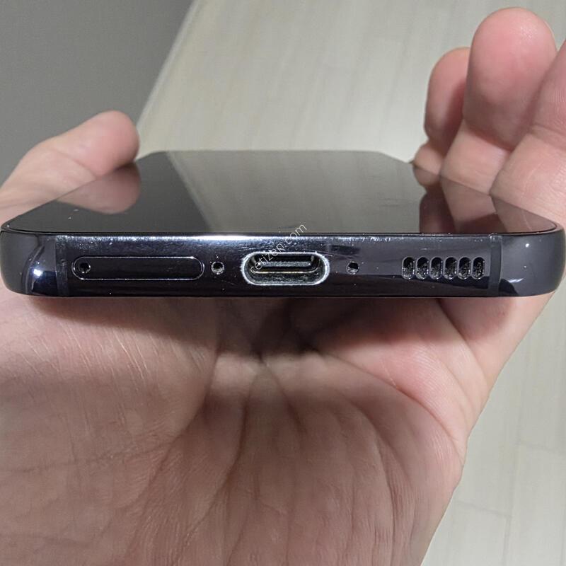 �Ｚ���� ������S23  256GB �������� �˴ϴ�.