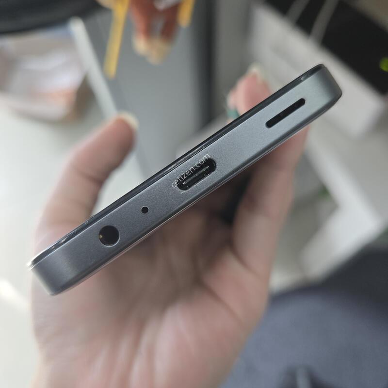 ������ ���̵�7 �׷��� 128GB ������ �ܻ�