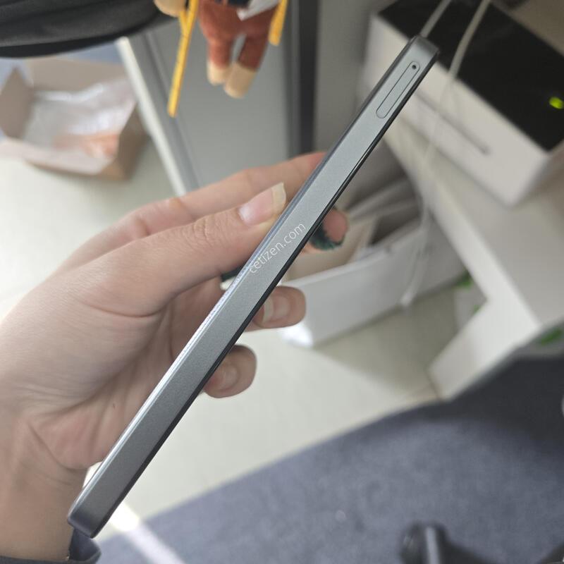 ������ ���̵�7 �׷��� 128GB ������ �ܻ�