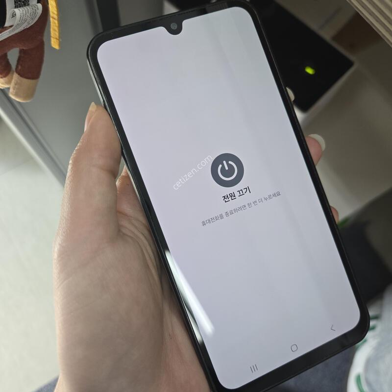 ������ ���̵�7 �׷��� 128GB ������ �ܻ�