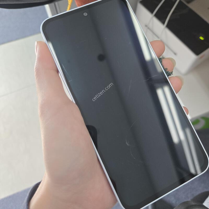 ������ A35 ���̽����� 128GB ���ܻ� ������