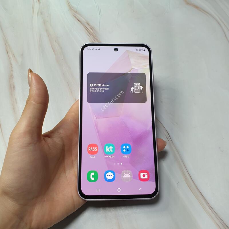 KT ������ A35 5G �����϶� 128G A�� �Ǹ��մϴ�