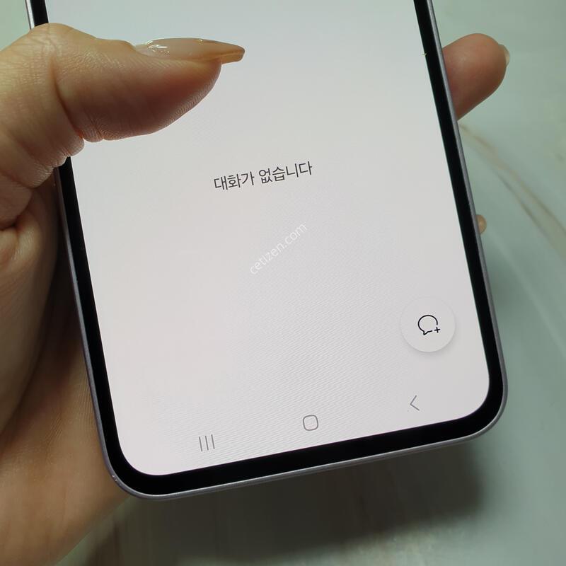 KT ������ A35 5G �����϶� 128G A�� �Ǹ��մϴ�
