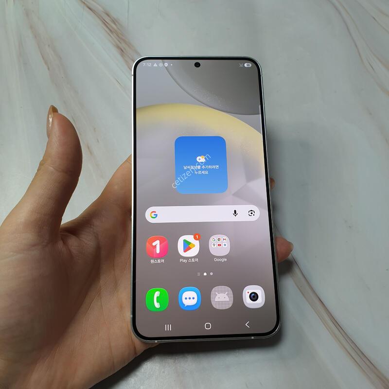LG ������ S24+ �׷��� 256G A�� �Ǹ��մϴ�