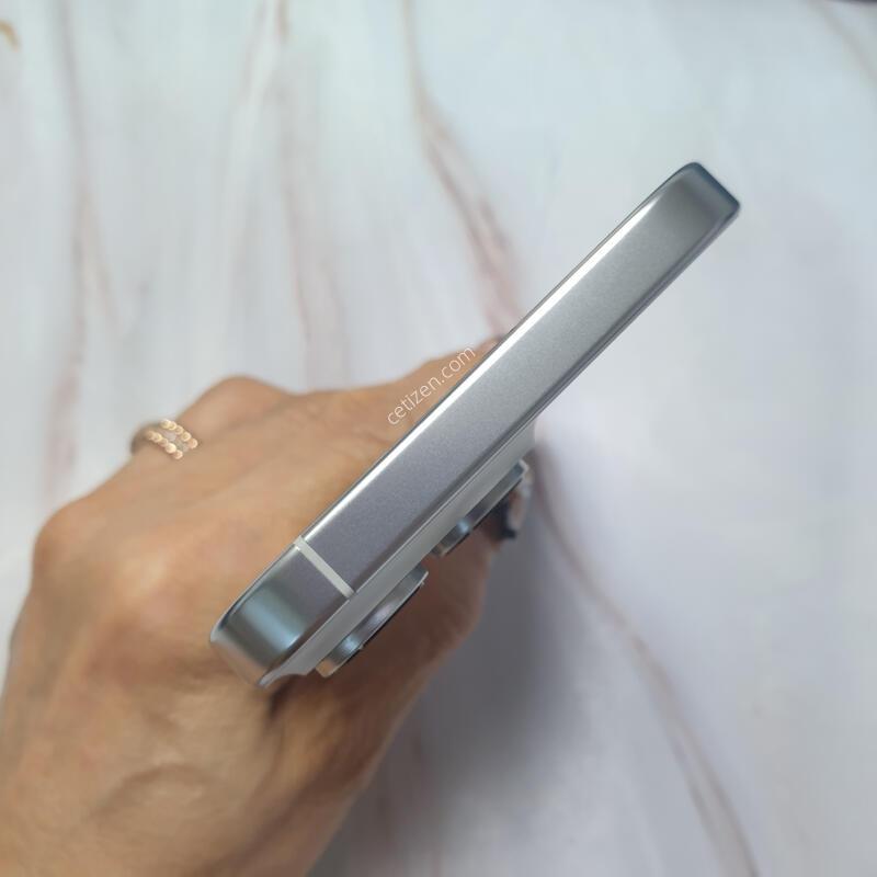 ������ 16���θƽ� ȭ��ƮƼŸ�� 256G S�� �Ǹ��մϴ�