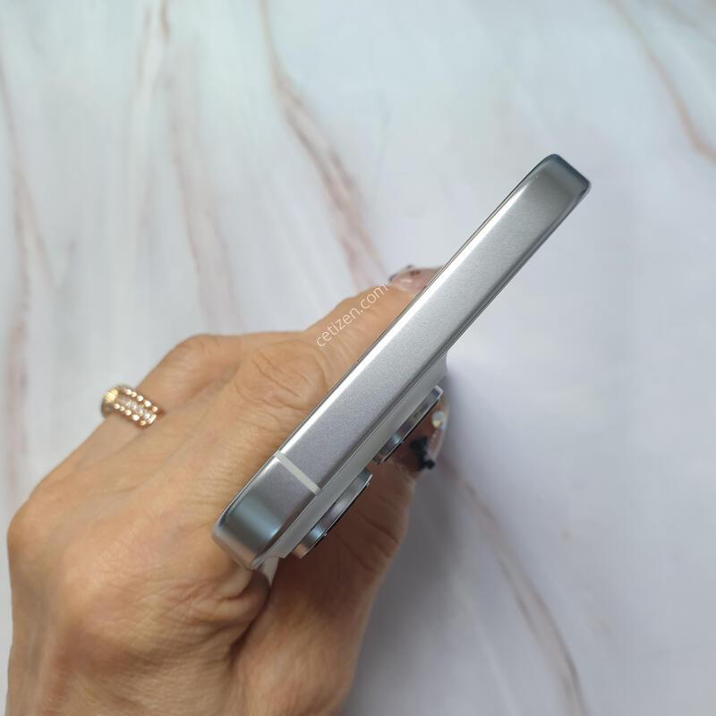 ������16���θƽ� ȭ��ƮƼŸ�� 256G ������ �Ǹ��մϴ�