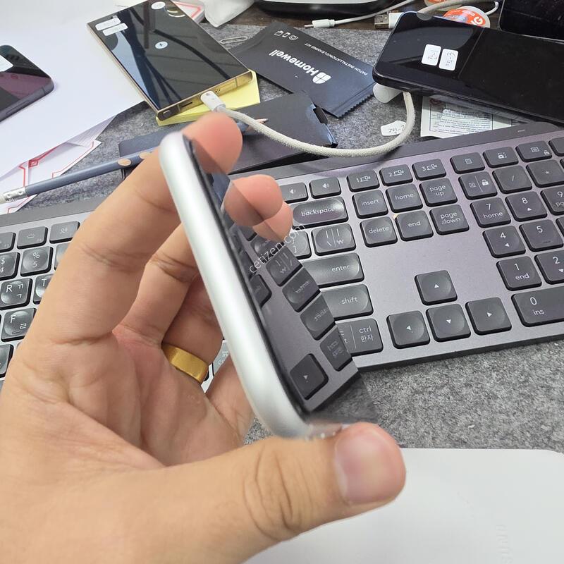 (783)se2 128gb �Ǹ�