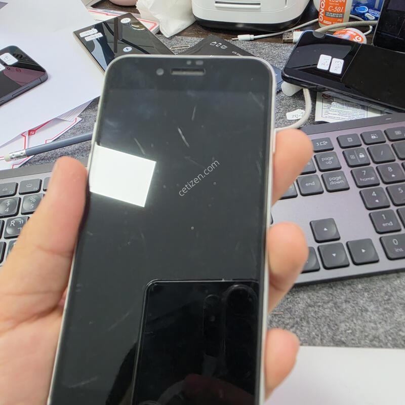 (783)se2 128gb �Ǹ�