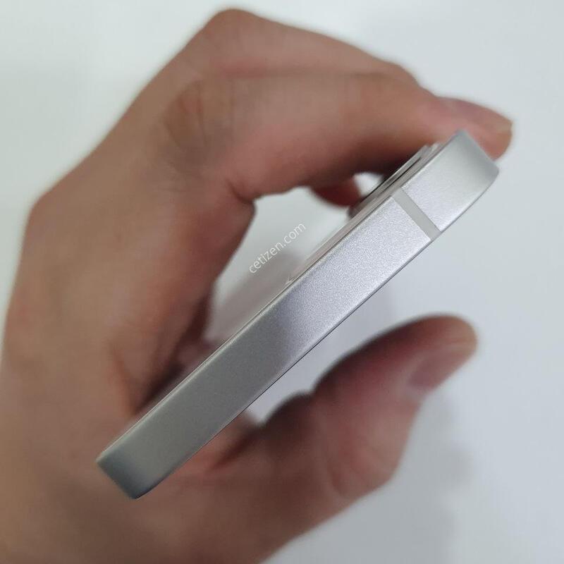 ������12�̴�64G ���ܻ� ������ S�� �߰��� �����
