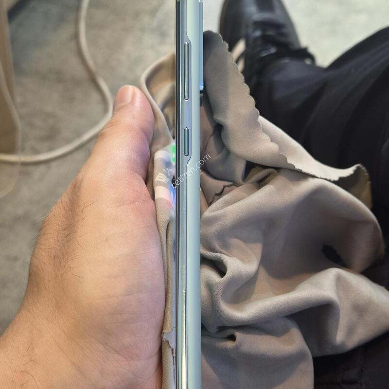 ������ S20 FE (128GB) �˴ϴ�