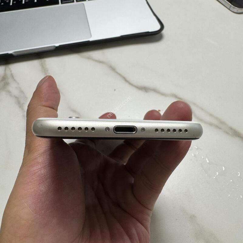 (100%)������SE3 128G ��Ÿ����Ʈ �Ǹ��ؿ�.