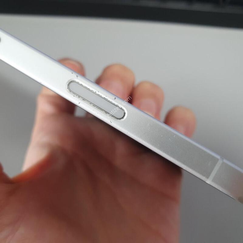������16 / 128GB / ȭ��Ʈ / ���͸����� 92%