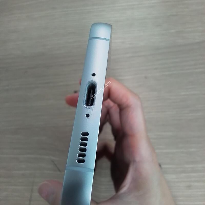 ������s23F3 256�Ⱑ