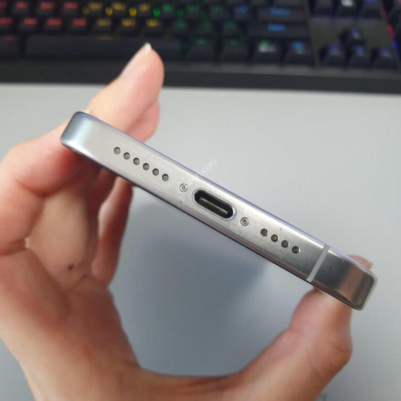 ������15 ���� �ƽ� / 512GB / ȭ��Ʈ / ���͸� �缳 ����