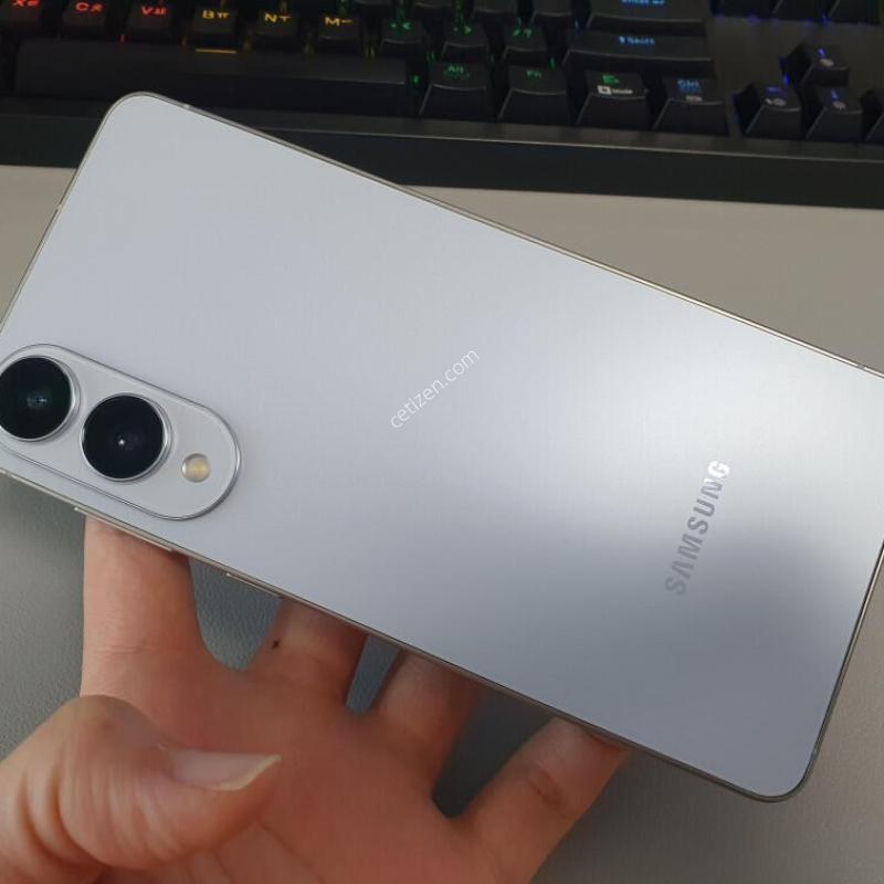 ������ S25 ���� / 512GB / ���̽� ����
