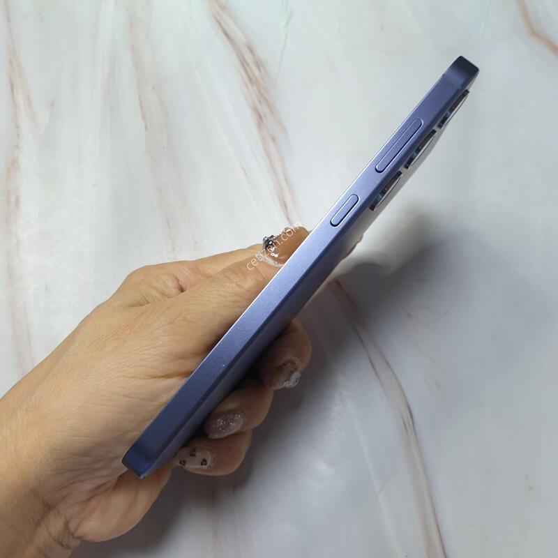 LG ������ S24+ ���̿÷� 256G S�� �Ǹ��մϴ�