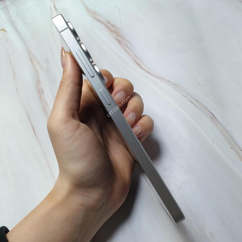 LG ������ S25FE ���� 256G A�� �Ǹ��մϴ�
