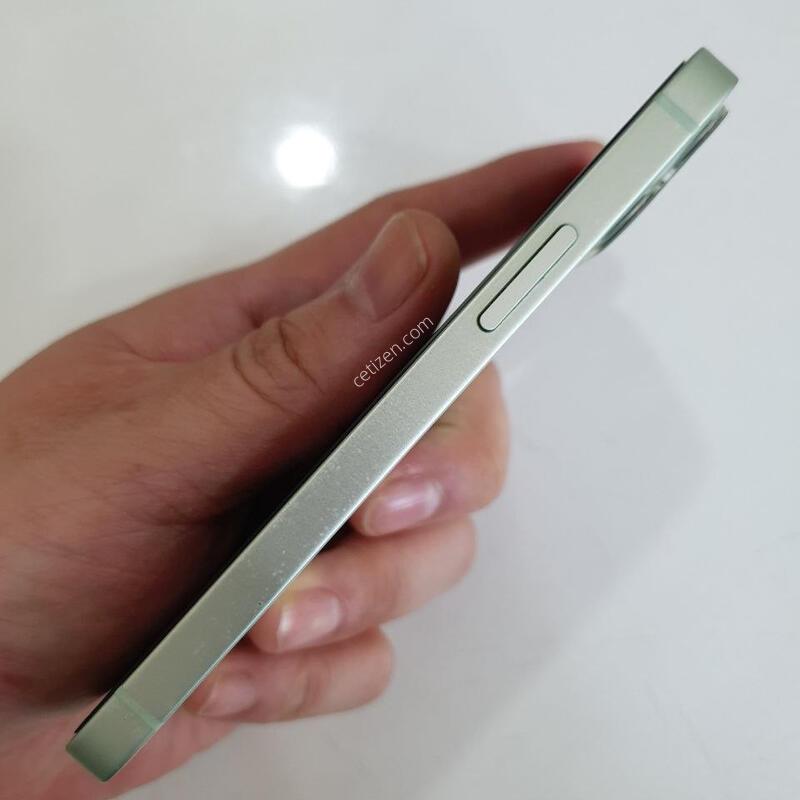 ������12�̴�128G ���ܻ� ���±� �߰��� �����
