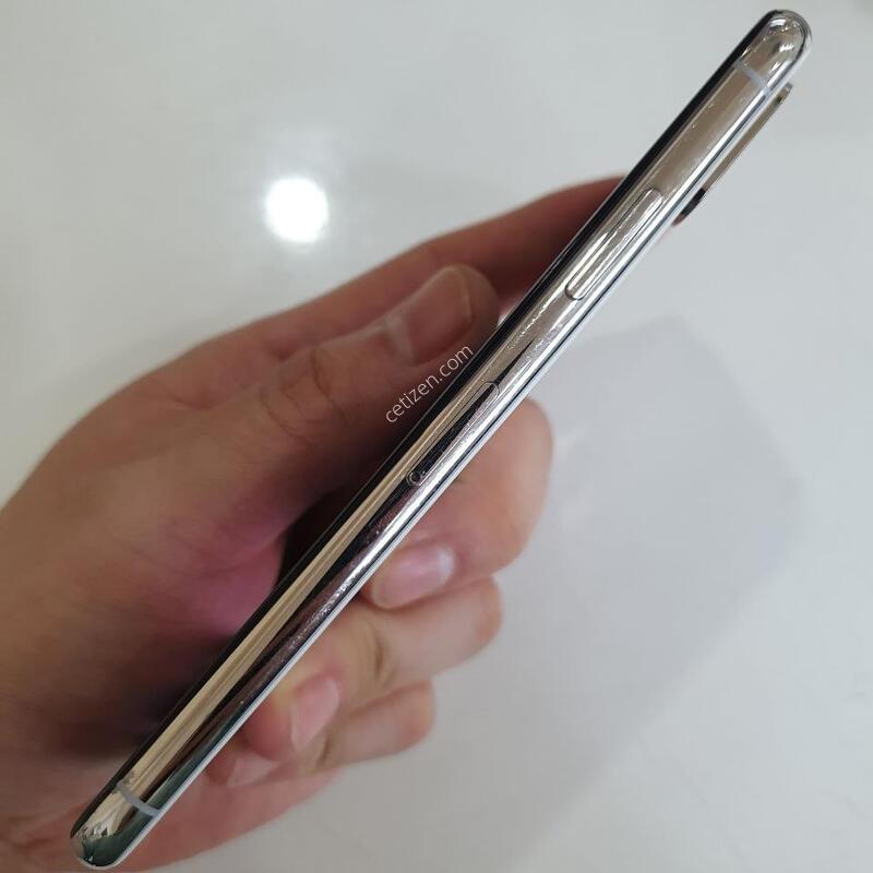 ������ XS 256G ���ܻ� ���±� �߰��� �����