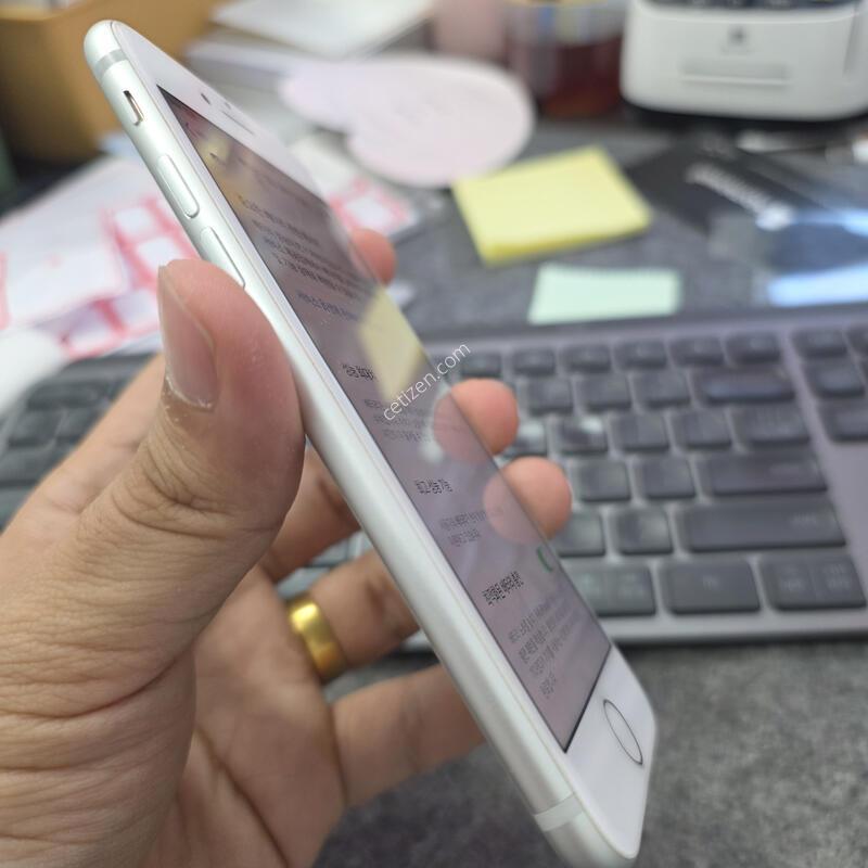 (652)������8