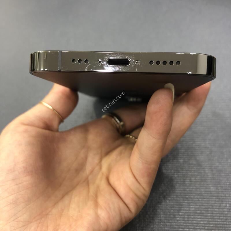 ������13���� �׷�����Ʈ 256G,�����ϰ� �Ǹ��մϴ�