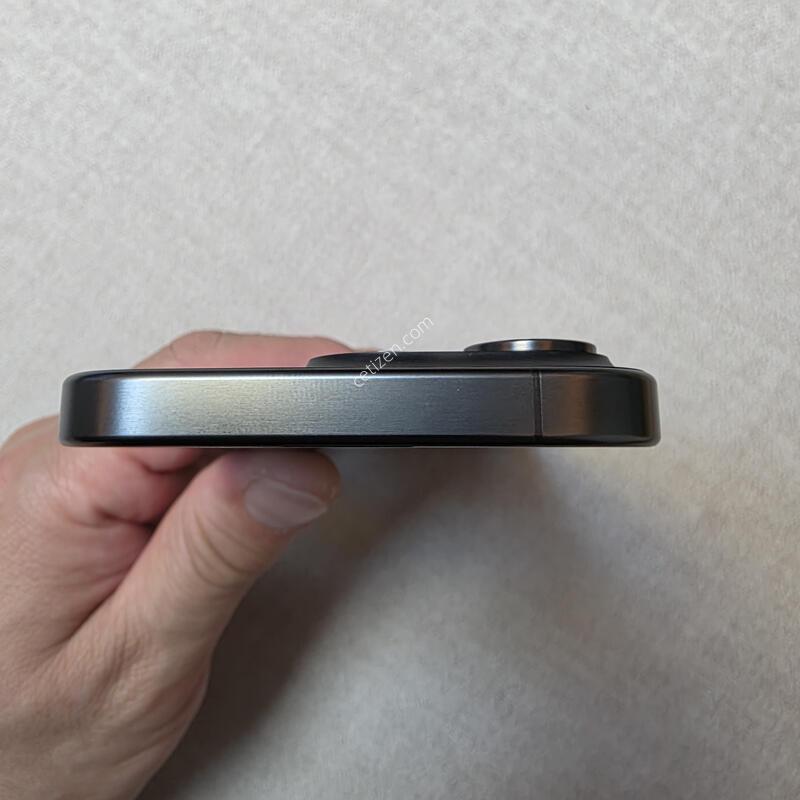 ������15���� 128GB ���� �Ǹ��մϴ�.