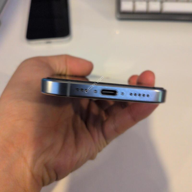 ������ 16 pro ���� �ֻ��