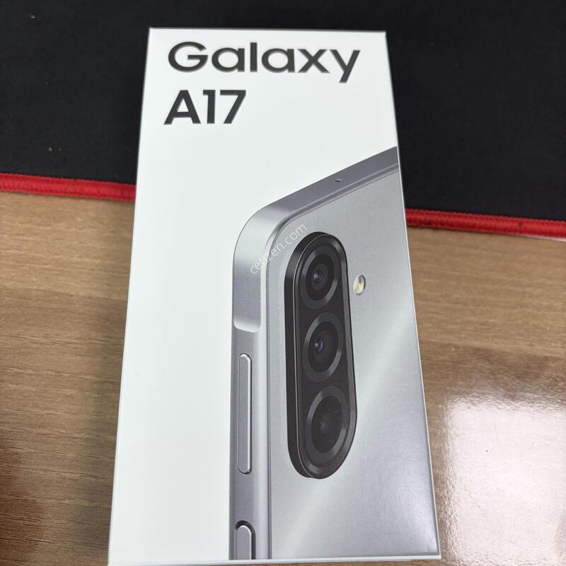 ������A17 128GB