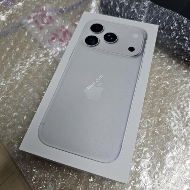 �ڱ��� �̰��� ������ 18 ���� 256GB �ǹ� Pro