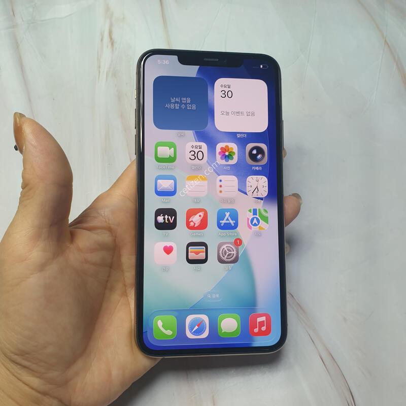 ������11���θƽ� ��� 64G A�� �Ǹ��մϴ�