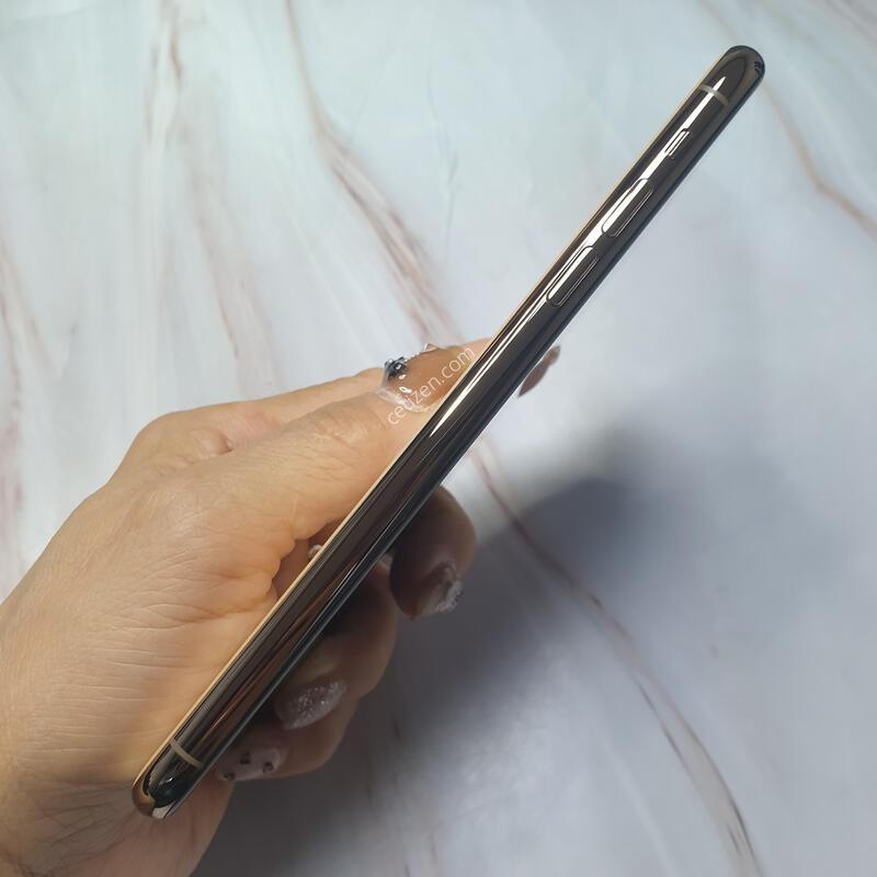������11���θƽ� ��� 64G A�� �Ǹ��մϴ�