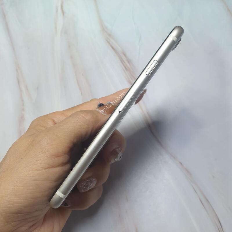 ������ SE3 ȭ��Ʈ 128G S�� �Ǹ��մϴ�