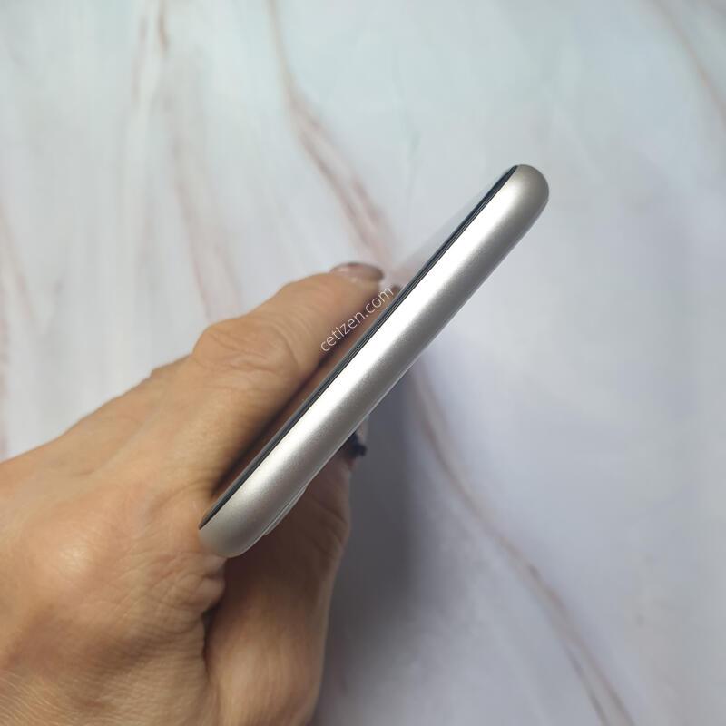 ������ SE3 ȭ��Ʈ 128G S�� �Ǹ��մϴ�