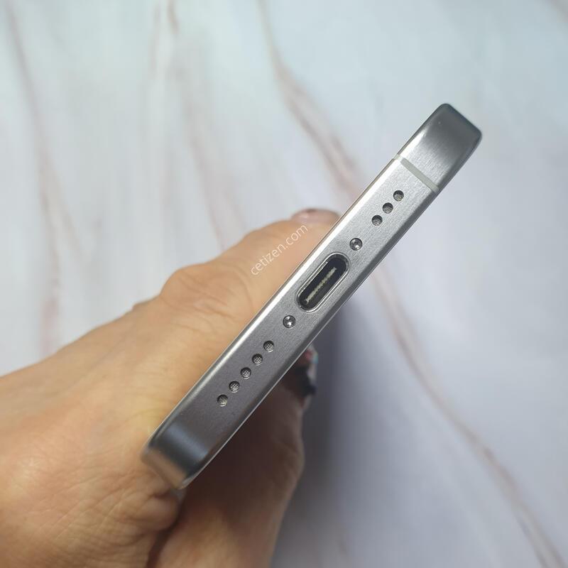 ������15���� ȭ��ƮƼŸ�� 256G A�� ������ �Ǹ��մϴ�